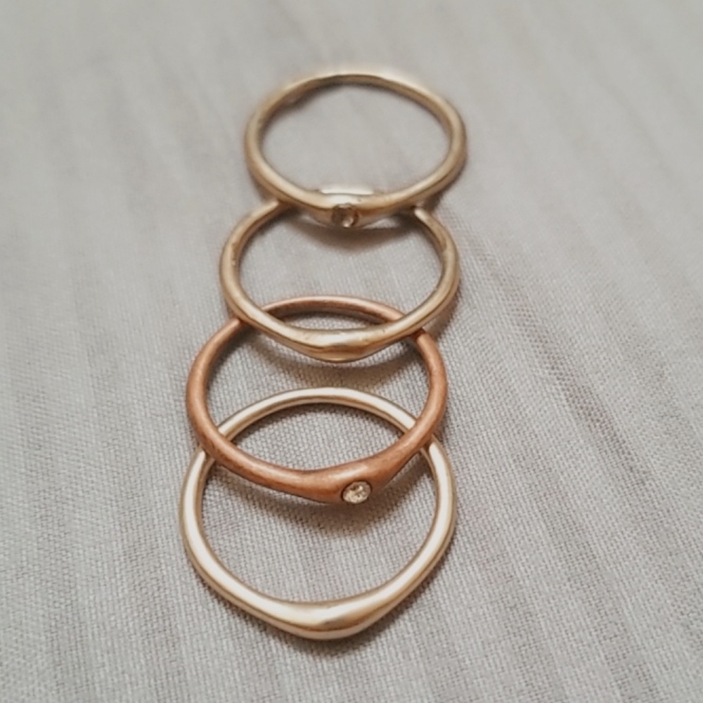 Primrose Ring Set - Picture 2 of 3